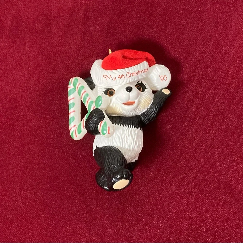 💚 Vintage Hallmark Keepsake ornament Child’s Fourth Christmas 1995 Teddy Bear